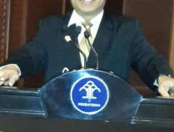 Tokoh Hukum Nasional Ajak Santri Kawal Indonesia di Kancah Global