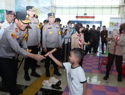 Tinjau Kesiapan Mudik di Pulogebang, Kapolda Metro Jaya Pastikan Kenyamanan Fasilitas Ramah Anak