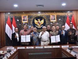 Akselerasi Pengelolaan Sampah Modern, Wali Kota Bekasi Teken Kerja Sama Proyek PSEL