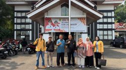 Tim PKM Universitas Borobudur Serahkan Naskah Akademik Raperdes Sampah