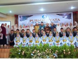 Ketua DPRD Kota Bekasi Motivasi Lulusan SD Islam Baabut Taubah Jadi Generasi Unggul