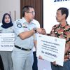 Jasa Raharja Serahkan Santunan kepada Ahli Waris Korban Kebakaran KM Mutiara Sentosa II 