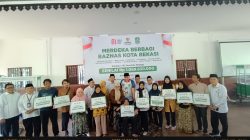 Baznas Bekasi Salurkan Bantuan Rp1 Miliar, Tak Sekadar Sembako