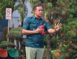 Jelang Porprov Jabar XV, Tri Adhianto Ajak Warga Bersihkan Kota Bekasi